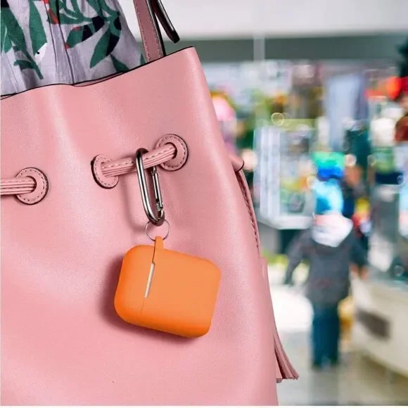 AirPod 1st and 2nd gen case - Picture 4 of 4